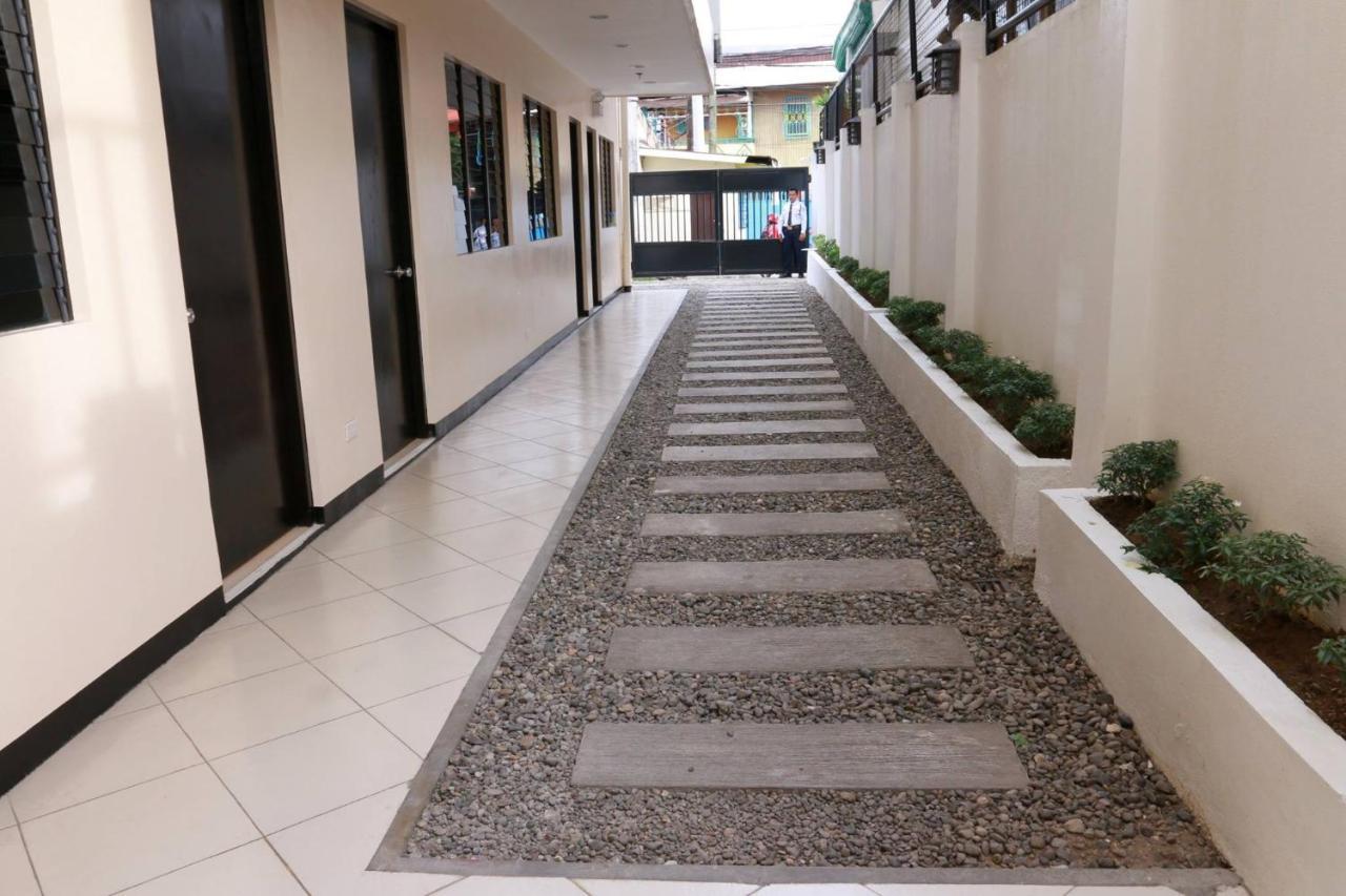 Global 88 Apartelle Cebu Extérieur photo