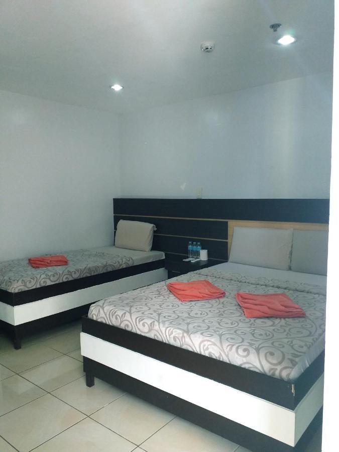 Global 88 Apartelle Cebu Extérieur photo